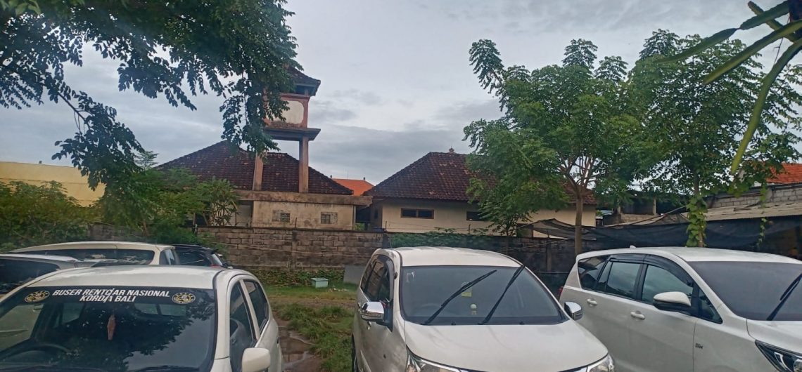 Sewa mobil avanza bali lepas kunci